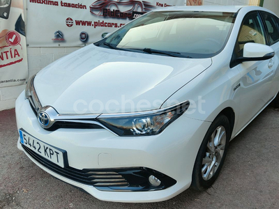 TOYOTA Auris 1.8 140H Hybrid Active