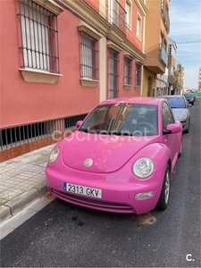 VOLKSWAGEN New Beetle