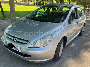 PEUGEOT 307 2.0 HDi 90 XT 5p.