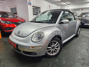 VOLKSWAGEN New Beetle 1.6 Cabriolet 2p.