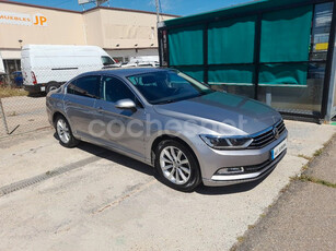 VOLKSWAGEN Passat Advance 2.0 TDI 110kW 150CV 4p.