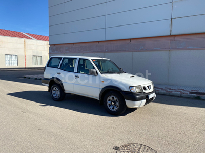 NISSAN Terrano 2.7 TDi Comfort Plus 5p 5p.