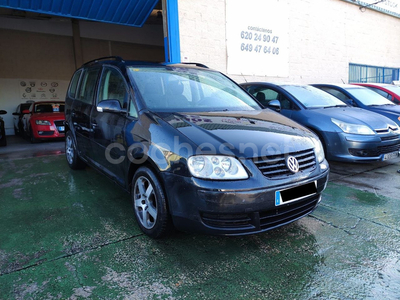 VOLKSWAGEN Touran 1.9 TDI CONCEPTLINE 5p.