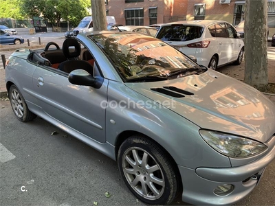 PEUGEOT 206 CC 2.0 2p.