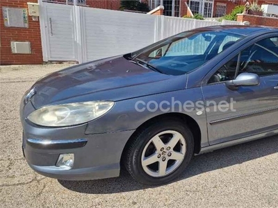 PEUGEOT 407