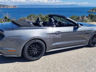 FORD Mustang 5.0 TiVCT V8 331kW Mustang GT A.Conv. 2p.