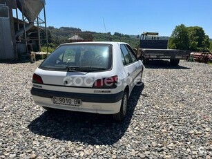 PEUGEOT 306