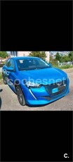 PEUGEOT e208