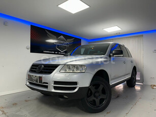 VOLKSWAGEN Touareg 2.5 R5 TDI 5p.