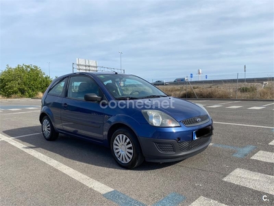 FORD Fiesta 1.3 Ambiente Coupe 3p.