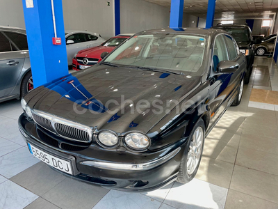 JAGUAR X-Type 2.5 V6 Executive 4p.