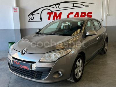 RENAULT Megane Dynamique 1.6 16v 110