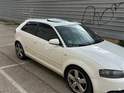 AUDI A3 2.0 TDI 140cv DPF Attraction 3p.