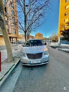 CHRYSLER Grand Voyager