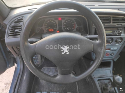 PEUGEOT 306