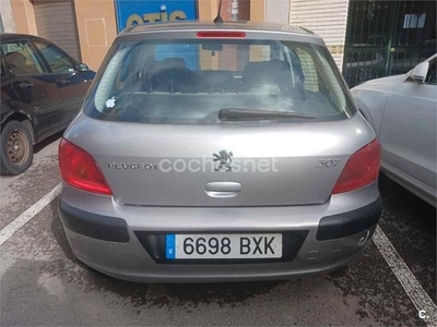 PEUGEOT 307