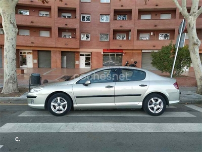 PEUGEOT 407