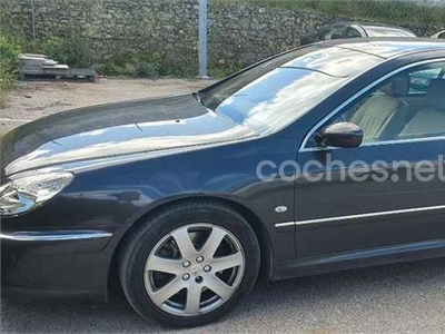 PEUGEOT 607