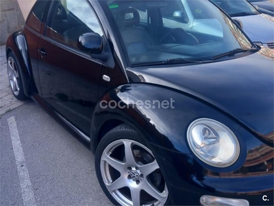 VOLKSWAGEN New Beetle 2.0 3p.