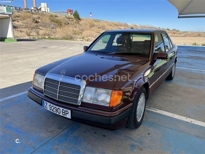 MERCEDES-BENZ 300 300SE 4p.