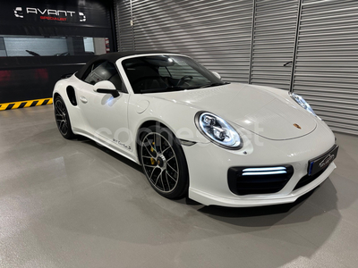 PORSCHE 911 Turbo S Cabriolet 2p.