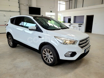 FORD Kuga 1.5 TDCi 88kW 4x2 ASS Titanium 5p.