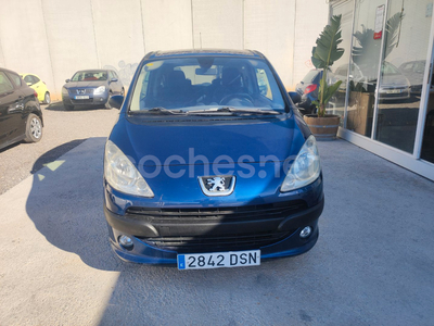 PEUGEOT 1007 1.4 HDi Dolce 3p.