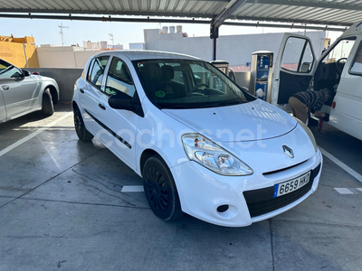 RENAULT Clio III Collection 1.2 16v 75 5p.