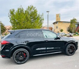 PORSCHE Cayenne 4.8 V8 Turbo Tiptronic 5p.