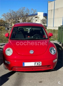 VOLKSWAGEN New Beetle