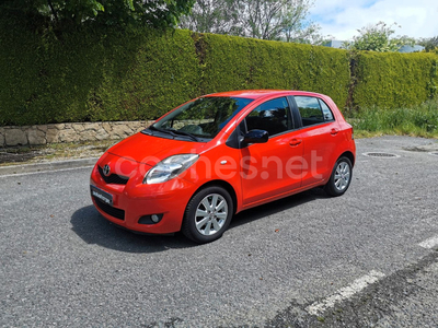 TOYOTA Yaris 1.3 VVTI Connect Comfortdrive 5p.