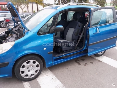 PEUGEOT 1007 1.4 HDi Dolce 3p.