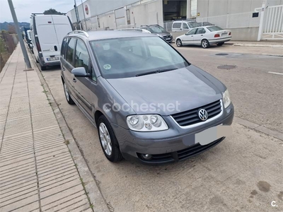 VOLKSWAGEN Touran 2.0 TDI 140 Highline 5p.