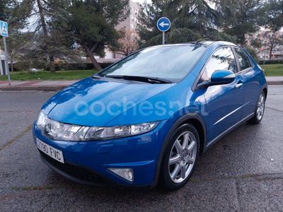 HONDA Civic 1.8 iVTEC Executive Piel iSHIFT 5p.