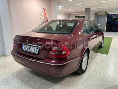 MERCEDES-BENZ Clase E E 320 4MATIC AVANTGARDE AUTO 4p.