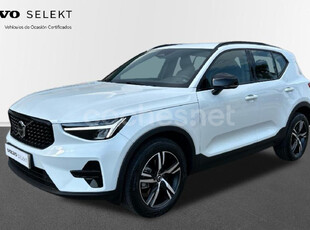 VOLVO XC40 2.0 B3 G Plus Dark Auto 5p.