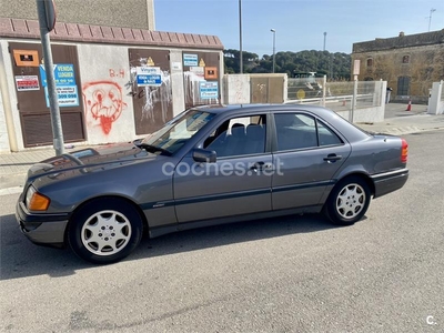 MERCEDES-BENZ Clase C C 180 ESPRIT 4p.