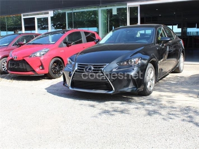 LEXUS IS 2.5 300h Business 4p.