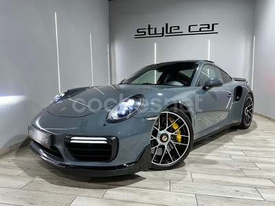 PORSCHE 911 Turbo S Coupe 2p.