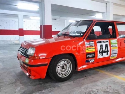 RENAULT R5