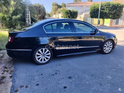 VOLKSWAGEN Passat 2.0 TDI 170cv DPF R Line 4p.