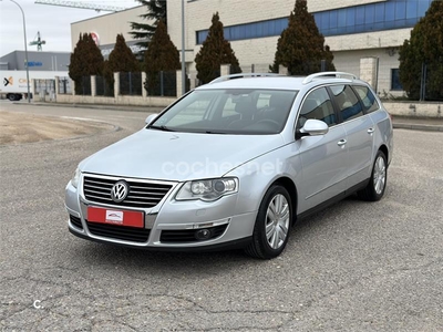 VOLKSWAGEN Passat Variant 2.0 TDI 140cv DPF Highline 5p.