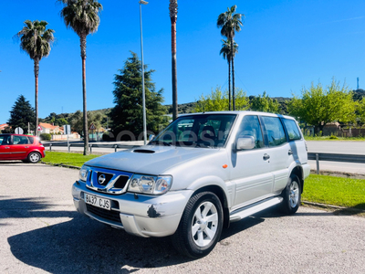 NISSAN Terrano 2.7 TDi Comfort Plus 5p 5p.