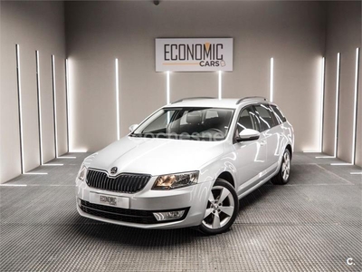 SKODA Octavia Combi 1.6 TDI DSG CR 105cv Ambition