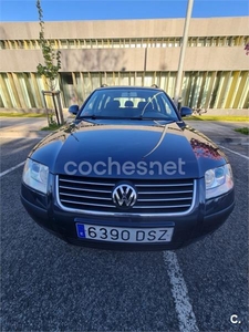 VOLKSWAGEN Passat 1.9 TDi Edition 100CV 4p.