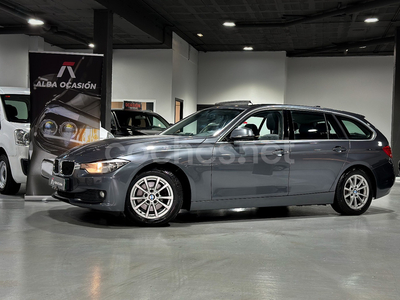 BMW Serie 3 320d Essential Edition Touring 5p.