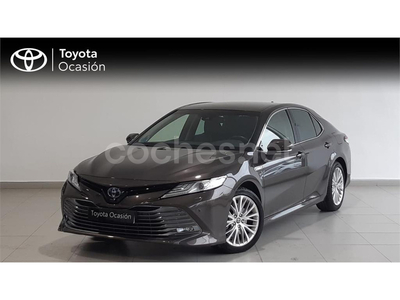 TOYOTA Camry 2.5 220H Luxury 4p.