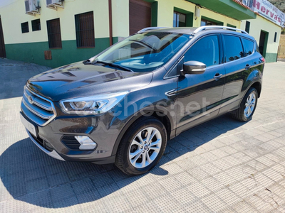 FORD Kuga 2.0 TDCi 110kW 4x4 ASS Titanium Powers. 5p.