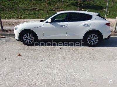 MASERATI Levante V6 275 HP D AWD GranLusso 5p.