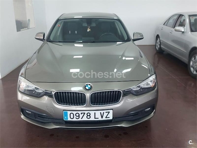 BMW Serie 3 320d EfficientDynamics 4p.